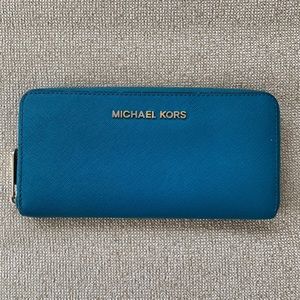 Michael Kors Continental Wallet